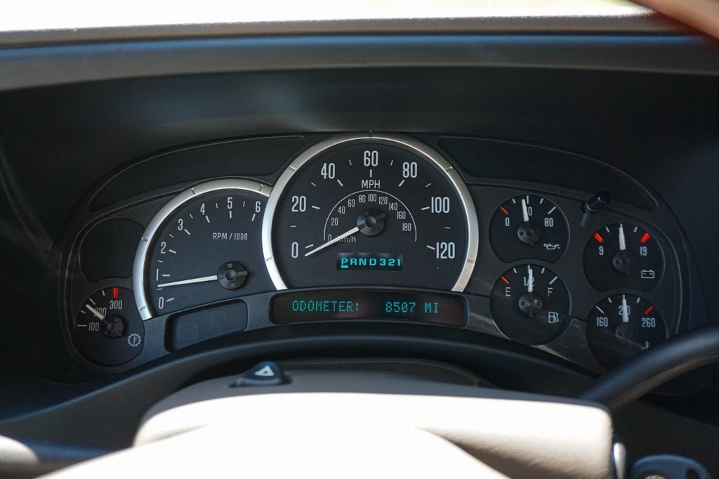 Used 2003 Cadillac Escalade AWD image 9