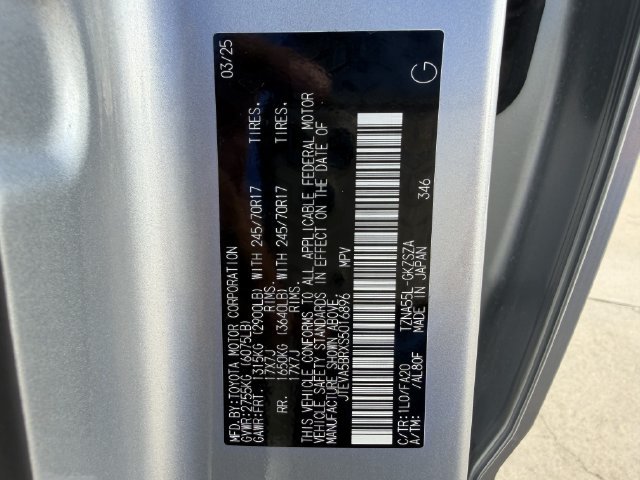 Certified 2025 Toyota 4Runner SR5 AWD/4WD image 27