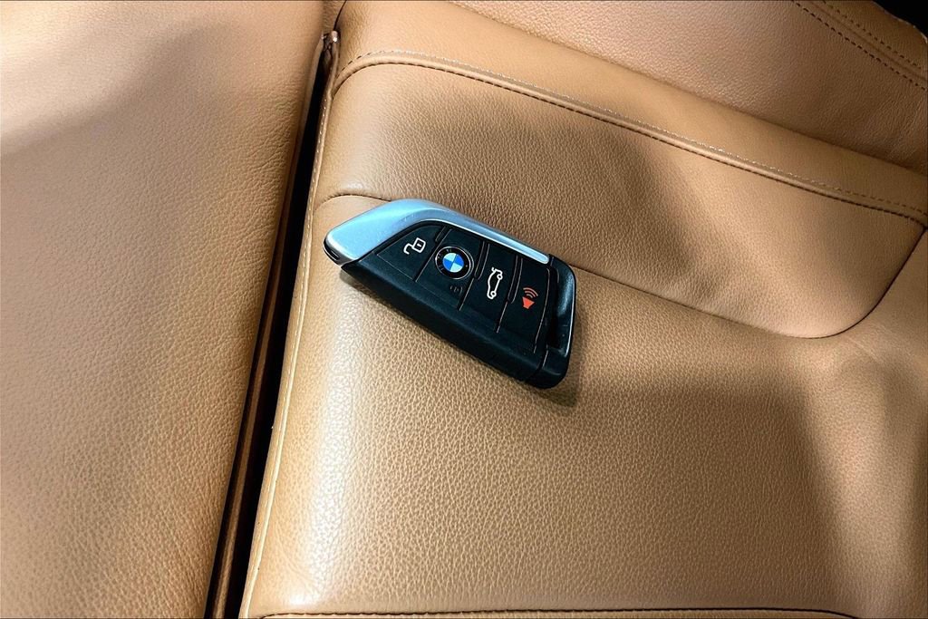 Used 2020 BMW Z4 M40i w/ Executive Package RWD image 9