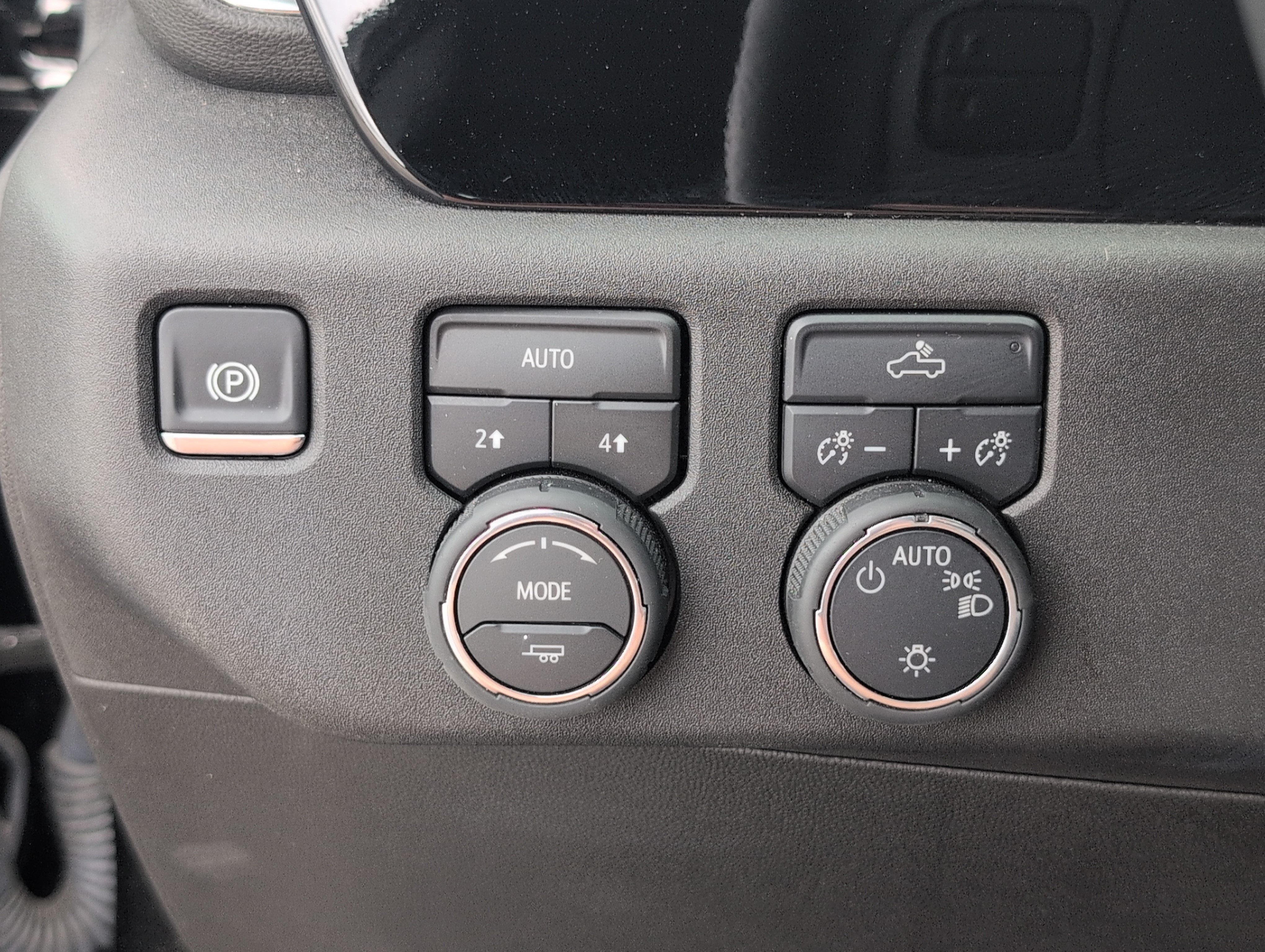 Used 2026 Chevrolet Silverado 1500 LT AWD/4WD image 26