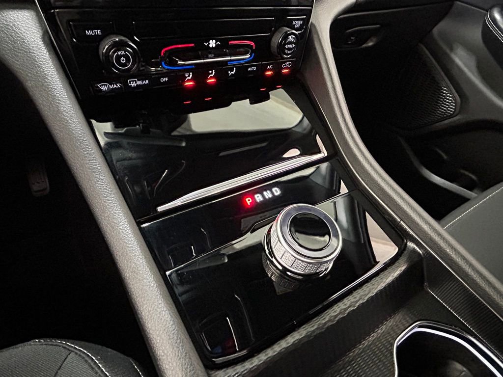 Used 2025 Jeep Grand Cherokee L Laredo image 19