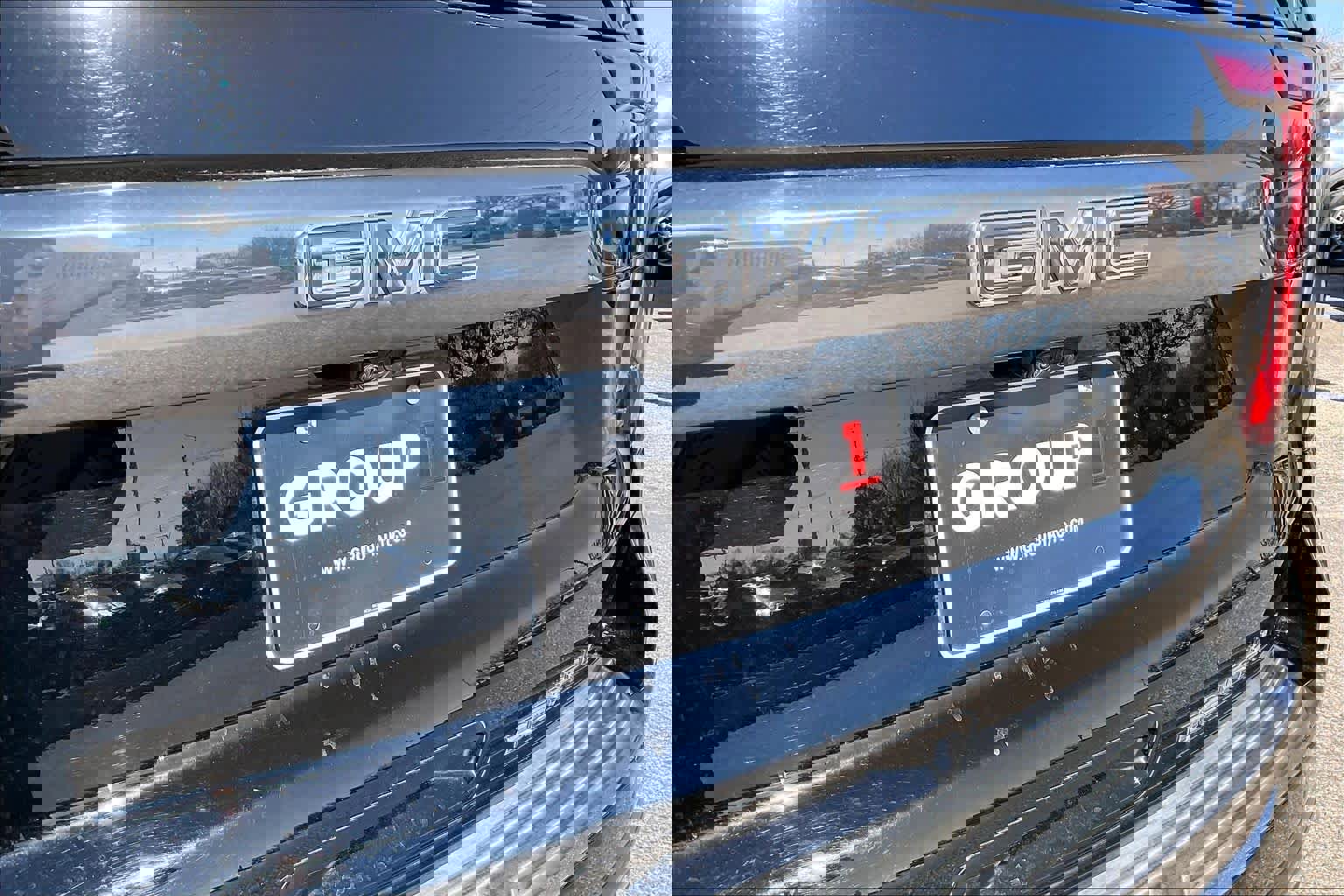 Used 2023 GMC Yukon Denali Ultimate image 31