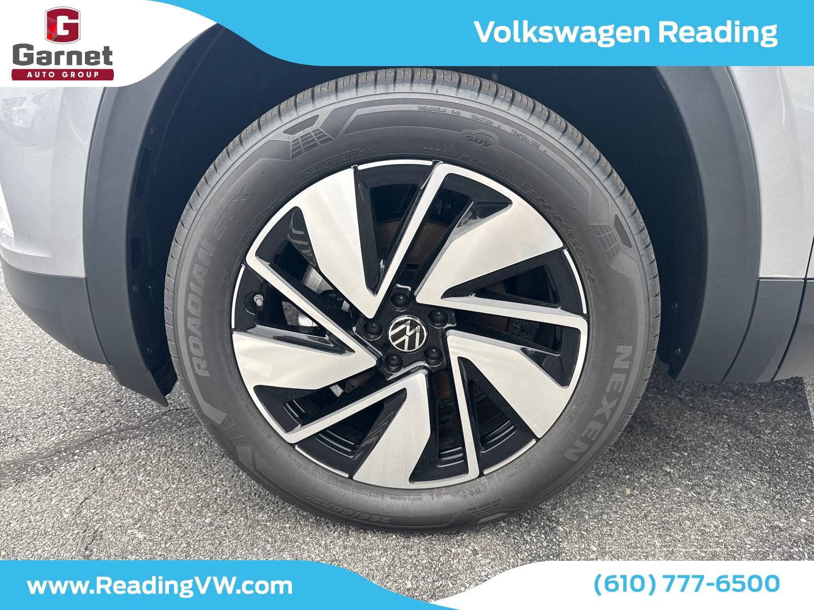 New 2025 Volkswagen Atlas SE image 9