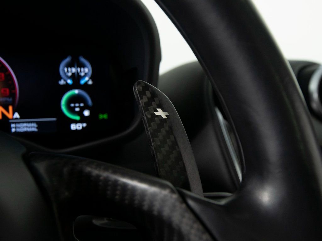 Used 2017 McLaren 570S Coupe image 18