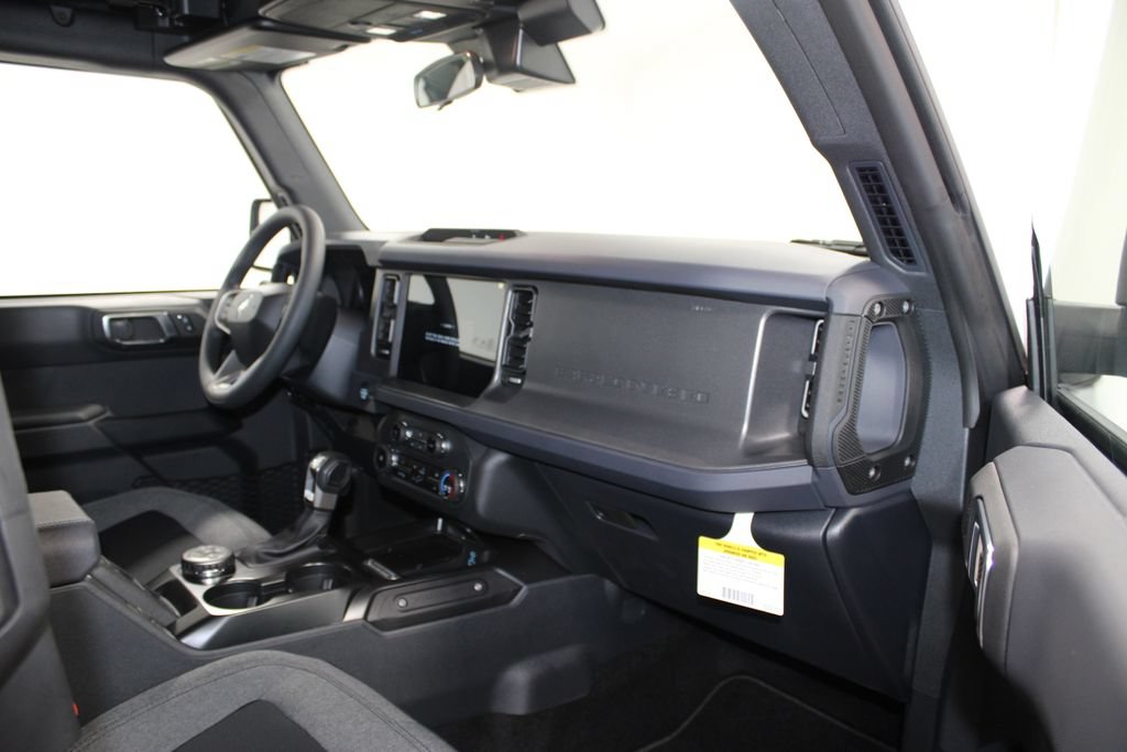 New 2025 Ford Bronco 4-Door AWD/4WD image 23