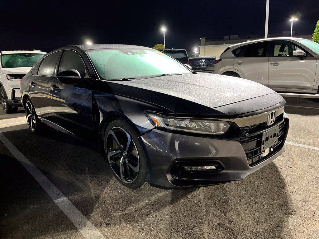 Used 2018 Honda Accord Sport image 2