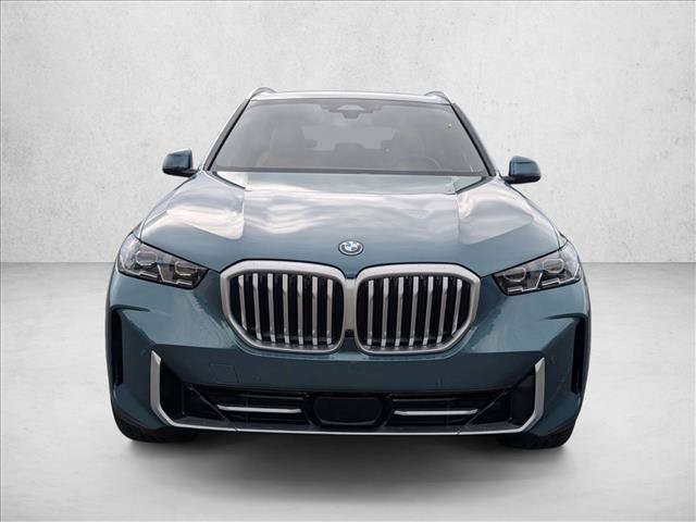 New 2026 BMW X5 xDrive50e w/ Climate Comfort Package AWD/4WD image 3