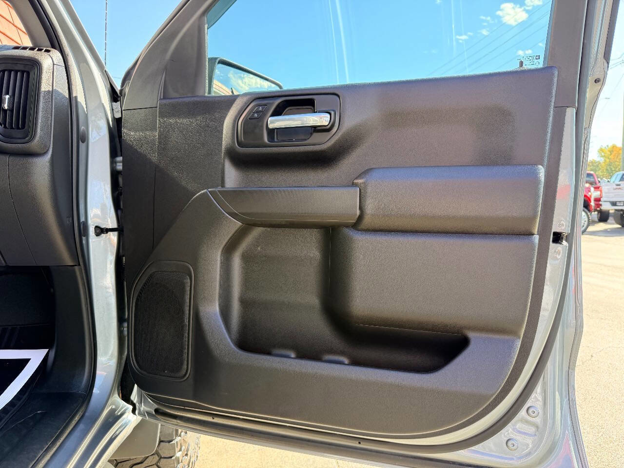 Used 2024 Chevrolet Silverado 1500 Custom Trail Boss image 37