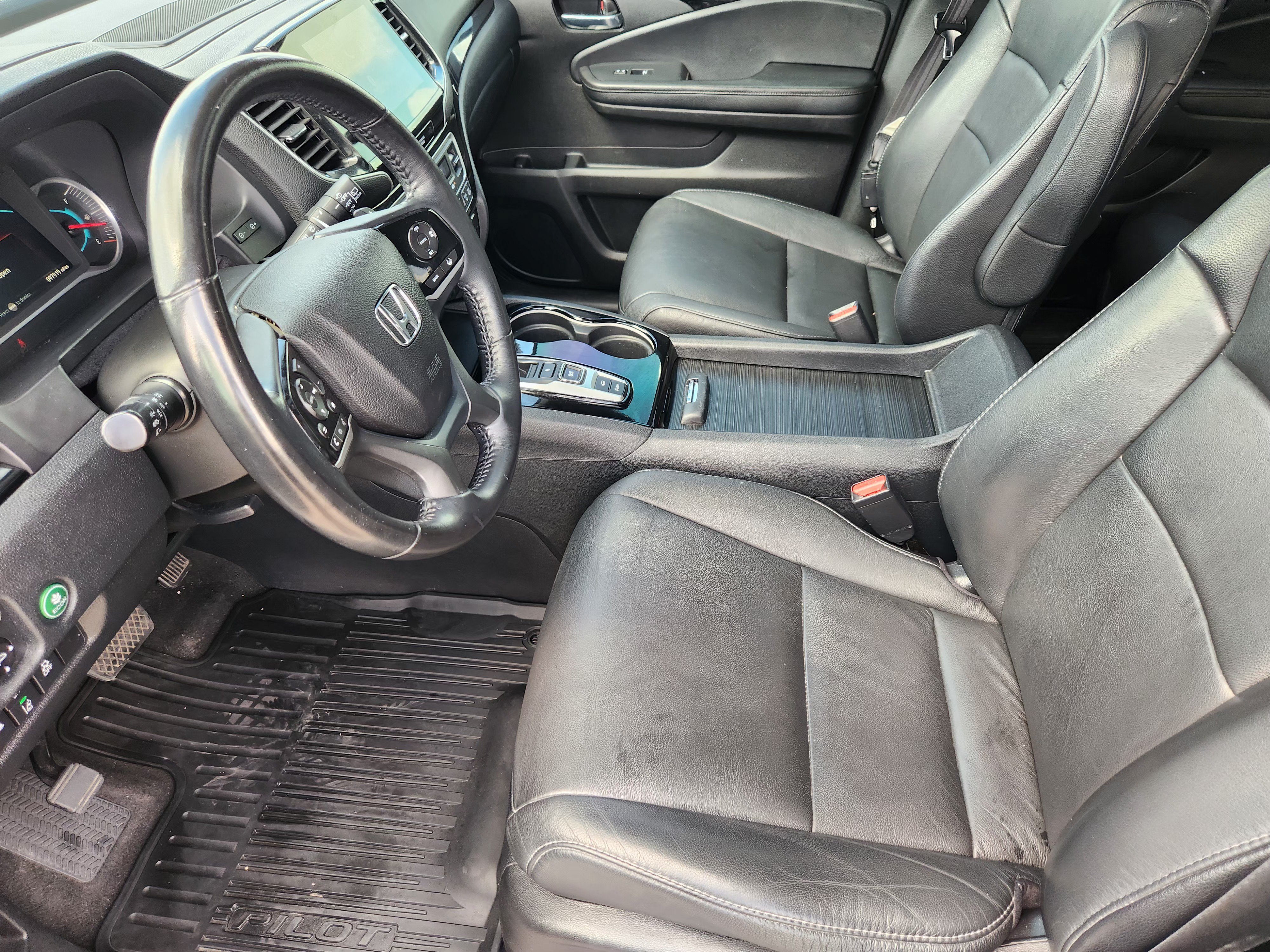Used 2021 Honda Pilot Touring image 14