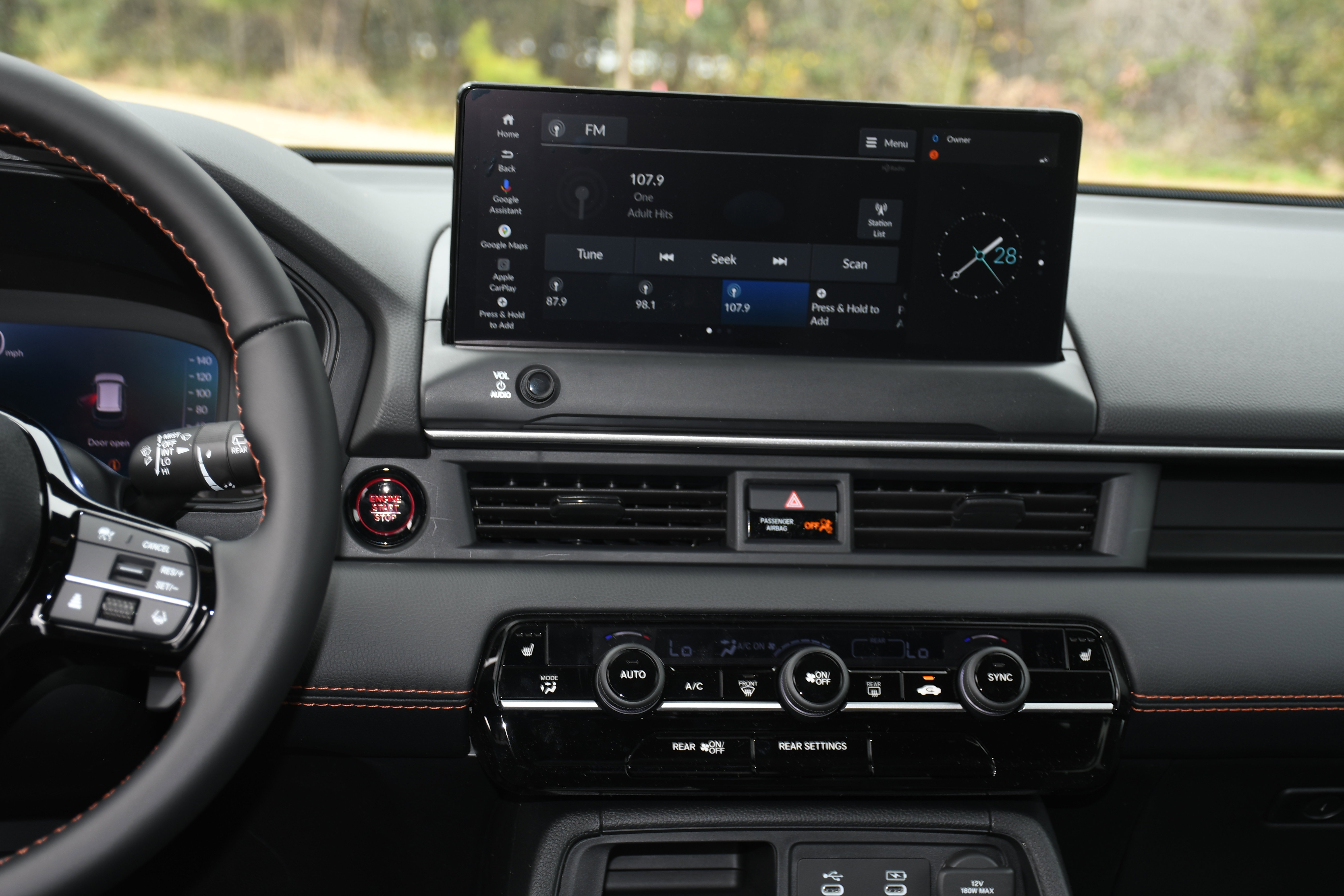 New 2026 Honda Pilot Sport image 9