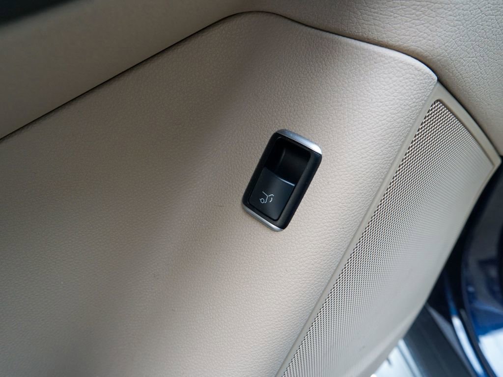 Used 2015 Mercedes-Benz GL 450 4MATIC image 21