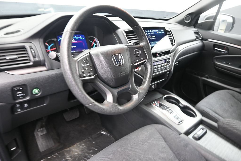 Used 2022 Honda Pilot Sport image 17