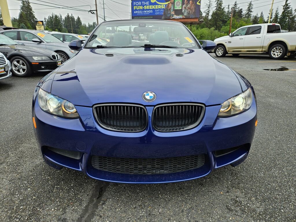Used 2013 BMW M3 Convertible RWD image 2