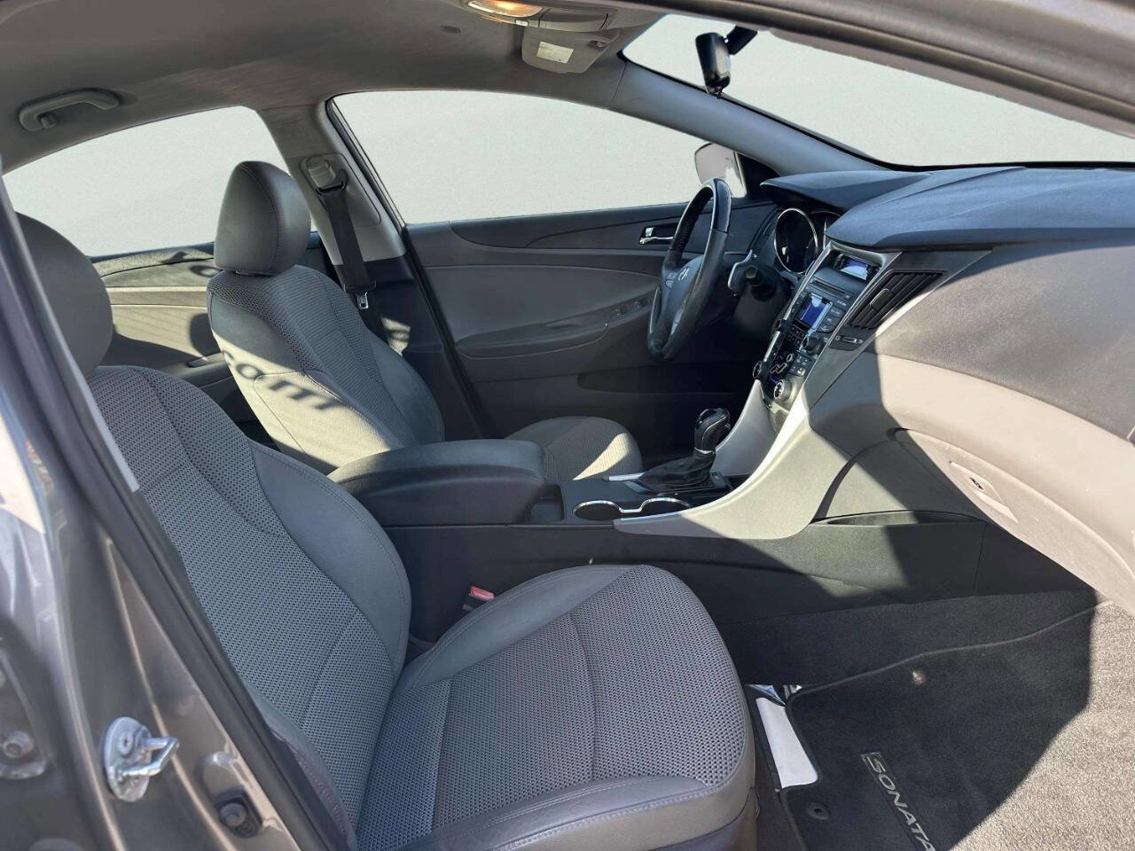 Used 2012 Hyundai Sonata SE image 22