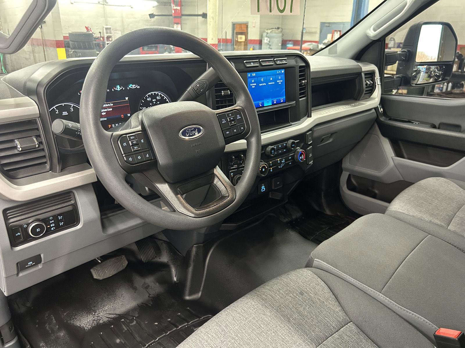 Used 2024 Ford F350 XL w/ FX4 Off-Road Package image 12