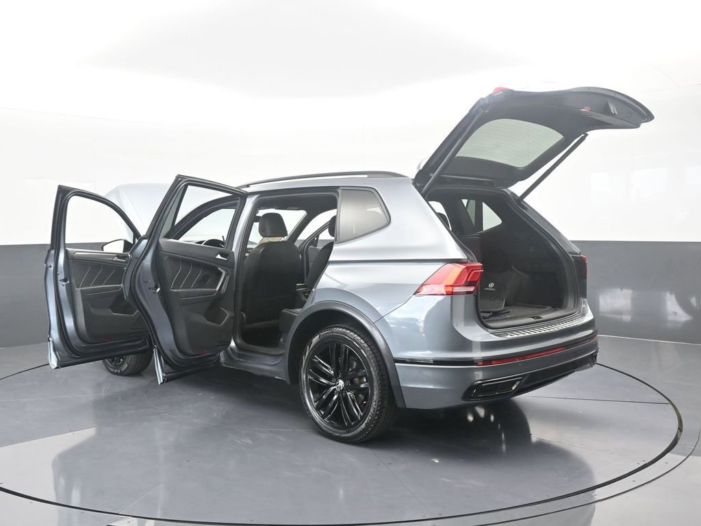 Used 2022 Volkswagen Tiguan SE R-Line image 82