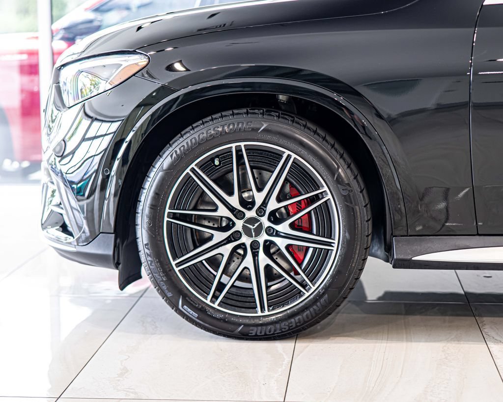 Used 2025 Mercedes-Benz GLC 63 AMG S w/ Driver Assistance Package image 8