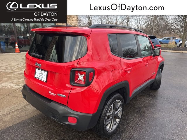 Used 2017 Jeep Renegade Latitude w/ Cold Weather Group image 3