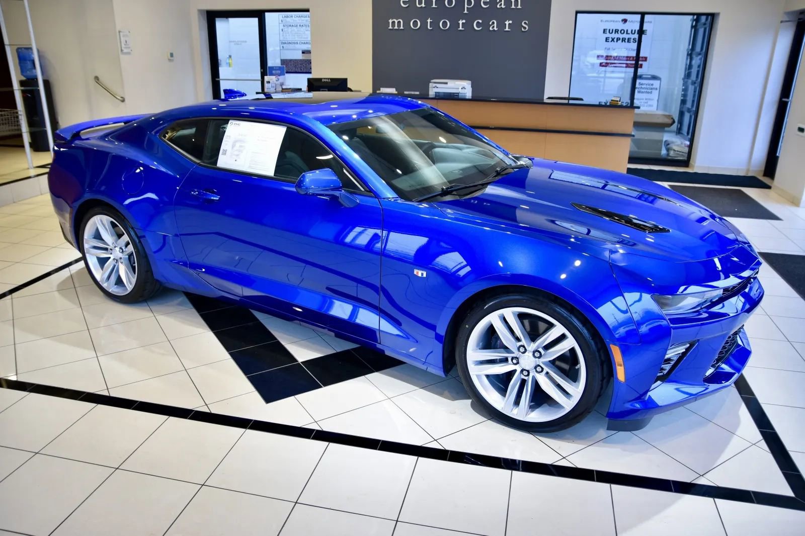 Used 2018 Chevrolet Camaro SS image 7