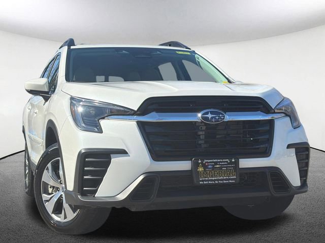 Certified 2025 Subaru Ascent Premium image 3