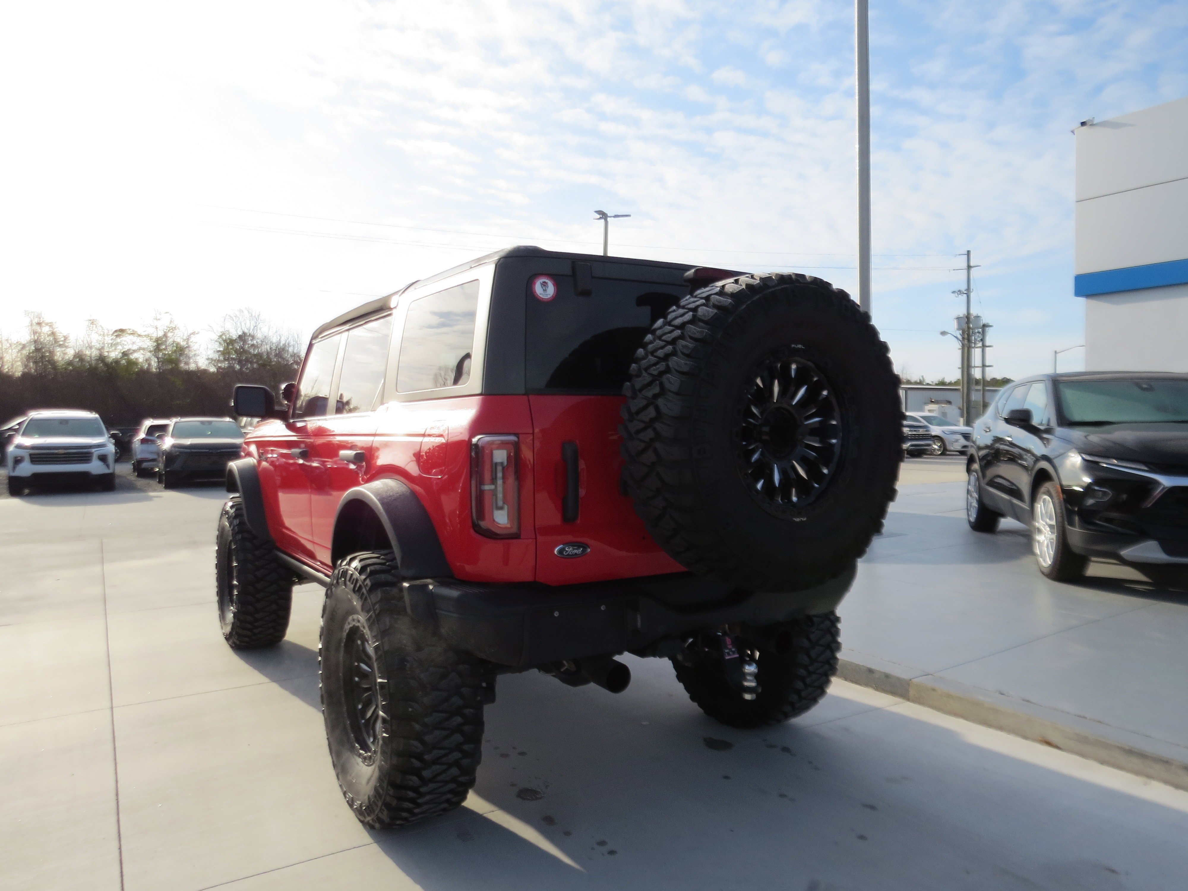 Used 2023 Ford Bronco Badlands image 4