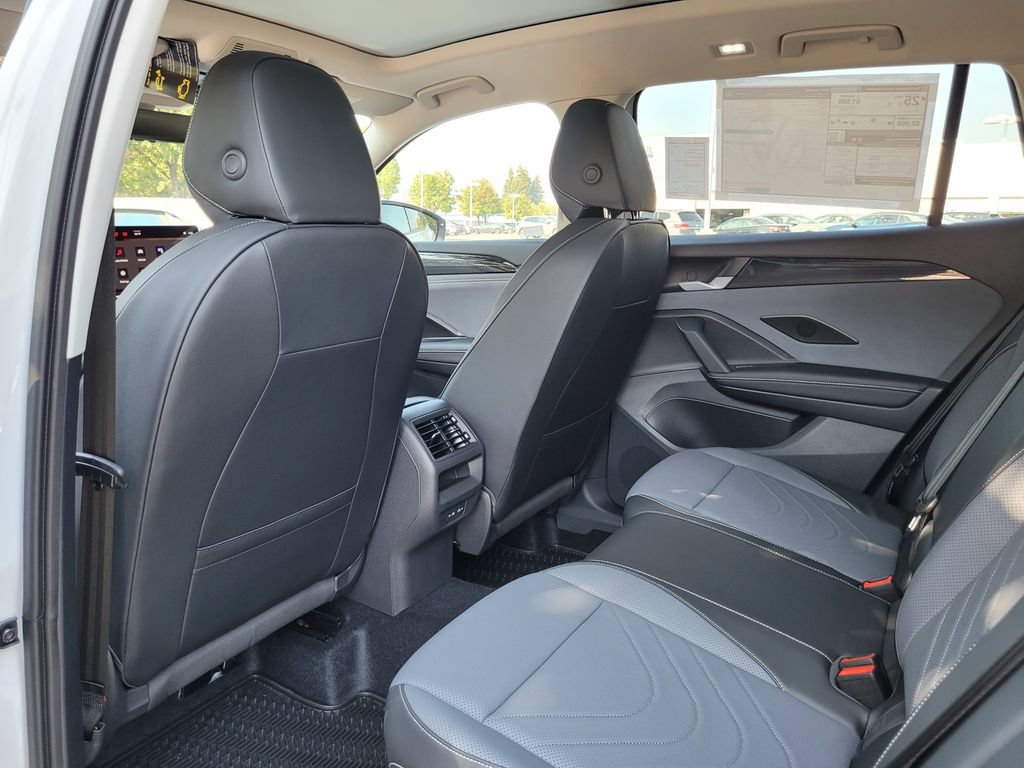 New 2026 Volkswagen Tiguan SE AWD/4WD image 14