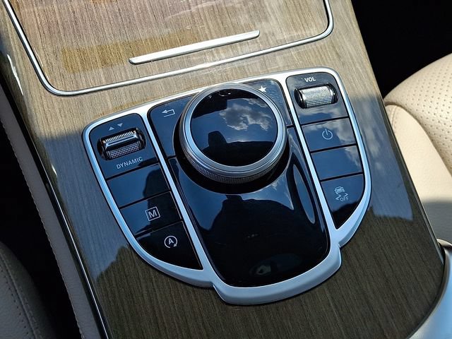 Used 2019 Mercedes-Benz GLC 300 4MATIC w/ Parking Assistance Package image 29