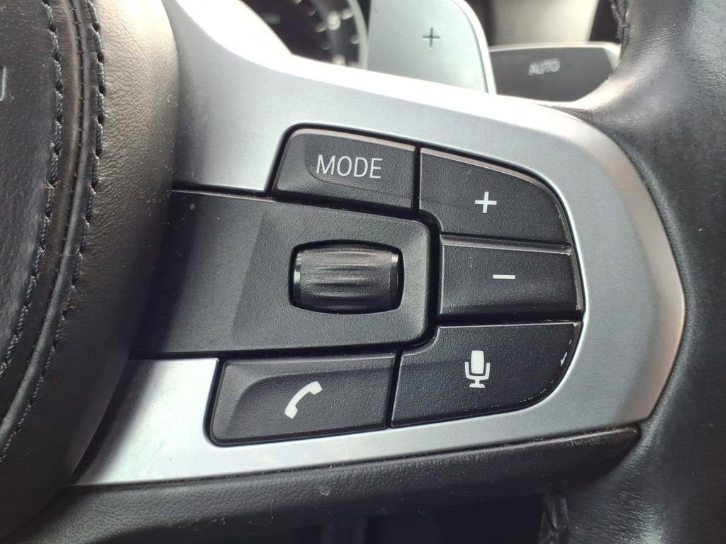 Used 2019 BMW 540i xDrive w/ M Sport Package image 24