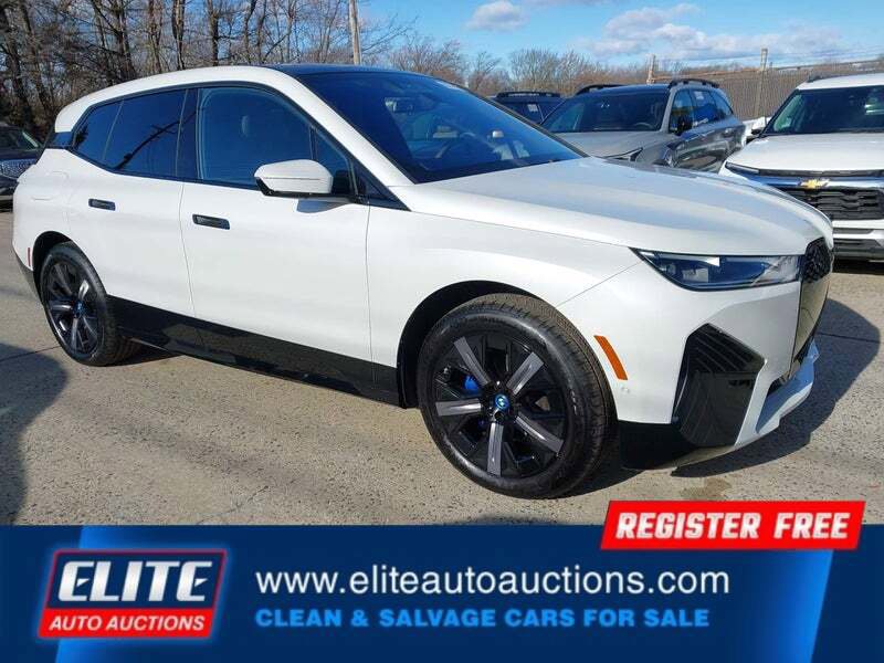 Used 2025 BMW iX xDrive50 image 2