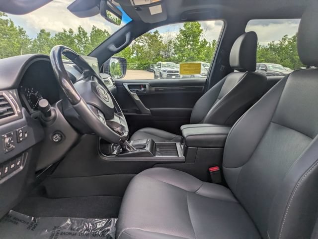 Used 2023 Lexus GX 460 Premium w/ Premium Package AWD/4WD image 15