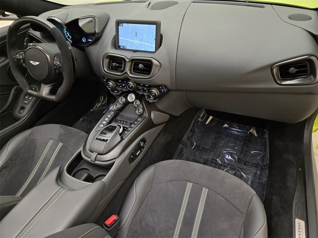 Used 2023 Aston Martin V8 Vantage image 22