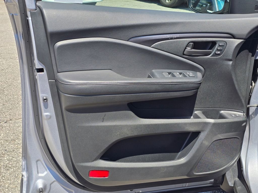 Used 2023 Honda Passport EX-L image 45