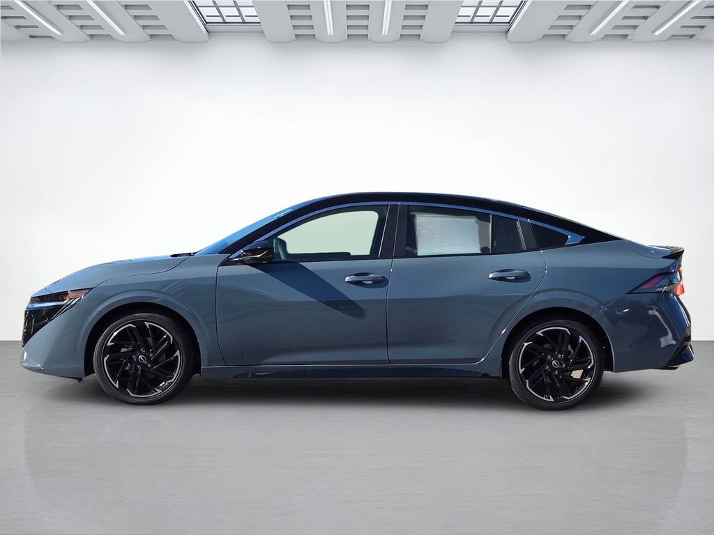 New 2026 Nissan Sentra SR FWD image 7