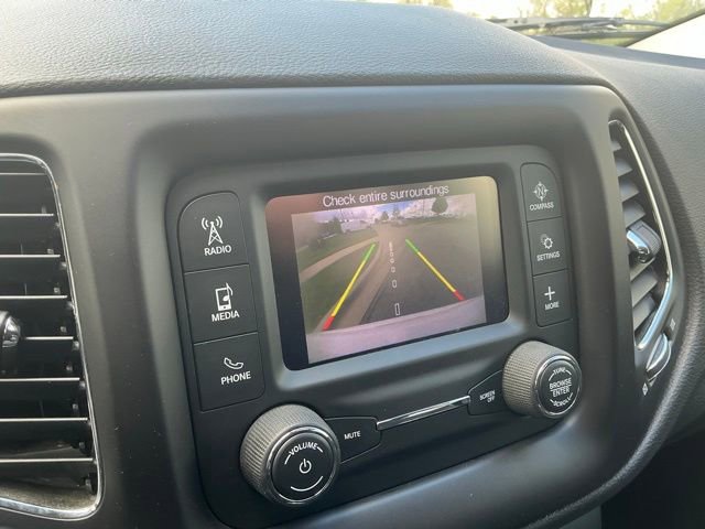 Used 2018 Jeep Compass Sport AWD/4WD image 29