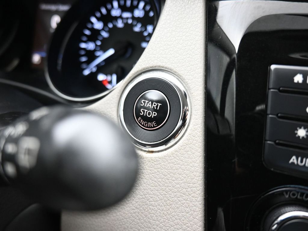 Used 2022 Nissan Rogue Sport SV w/ Technology Package image 21