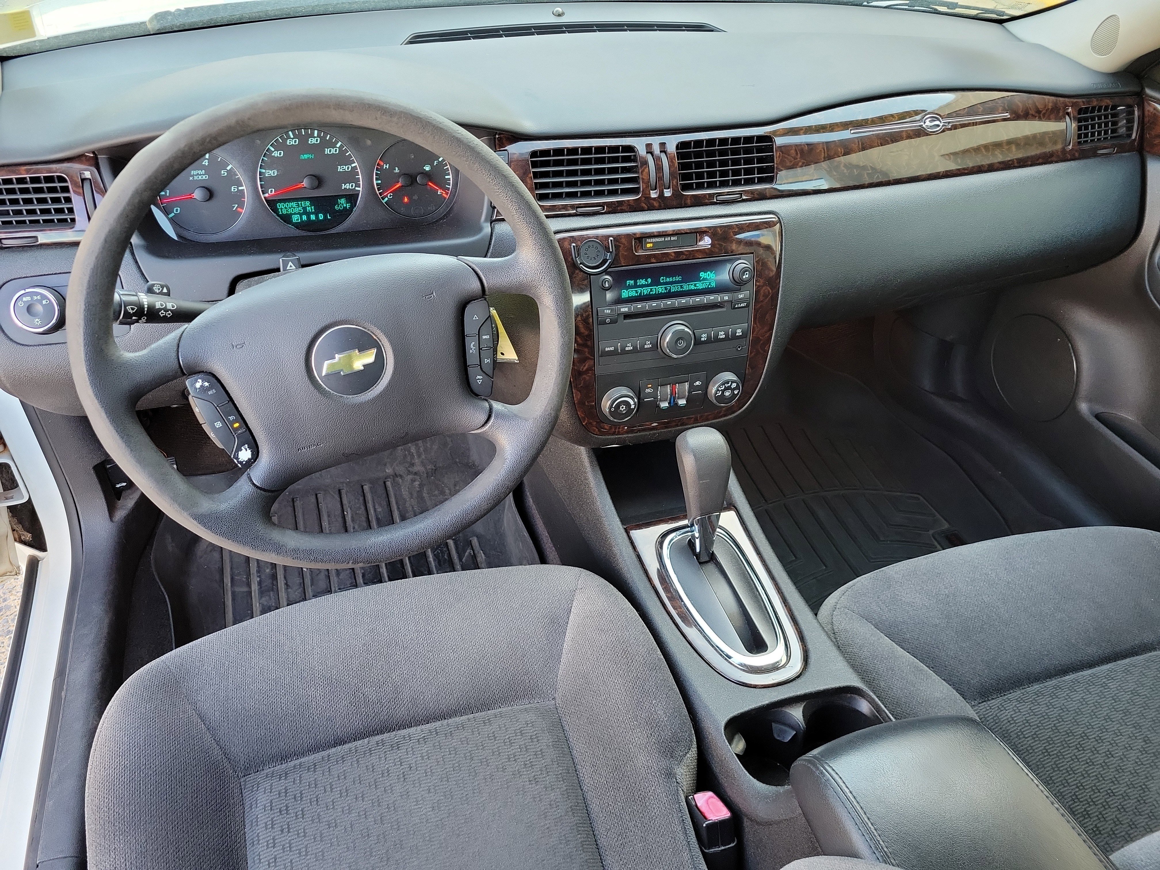 Used 2015 Chevrolet Impala LT w/ LT Sunroof Package FWD image 14