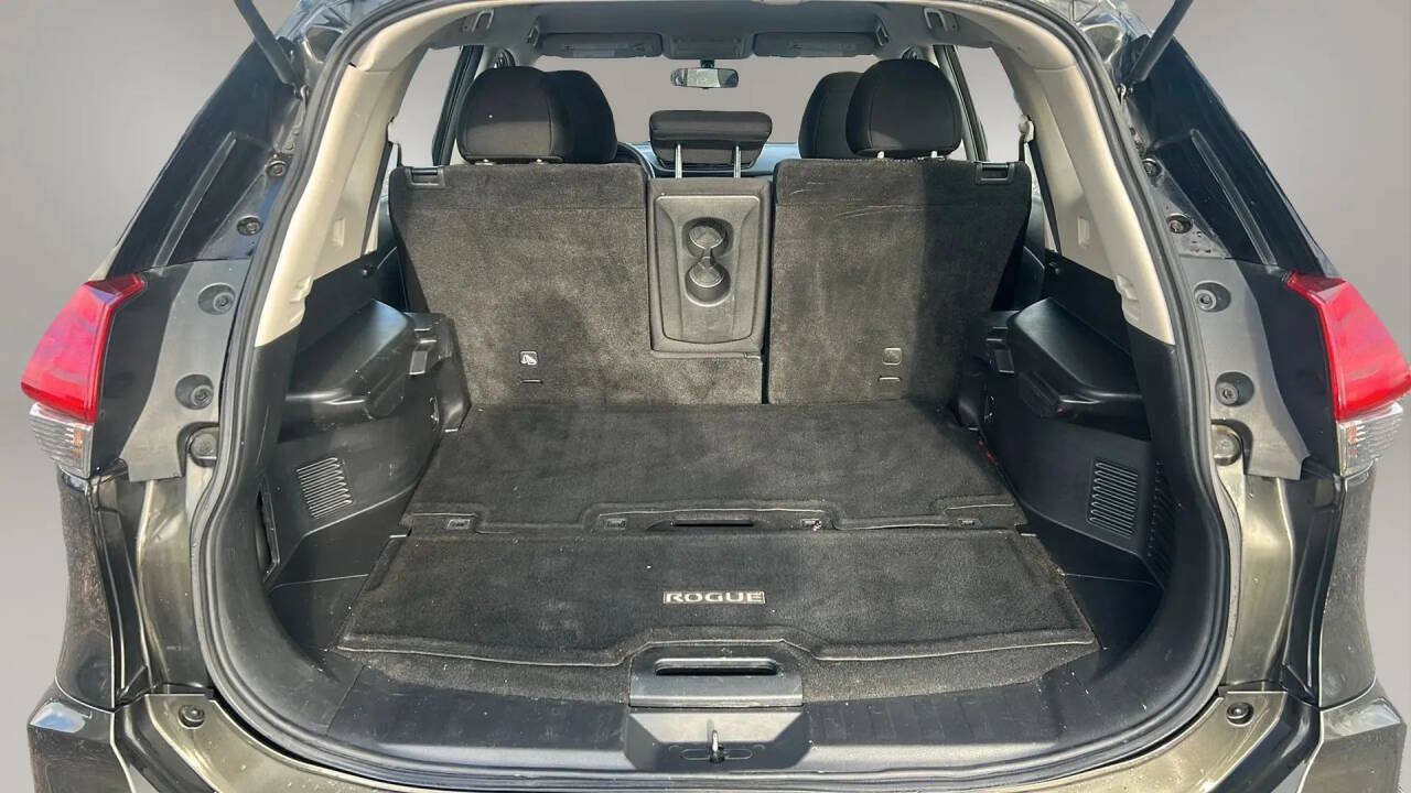 Used 2017 Nissan Rogue S FWD image 15