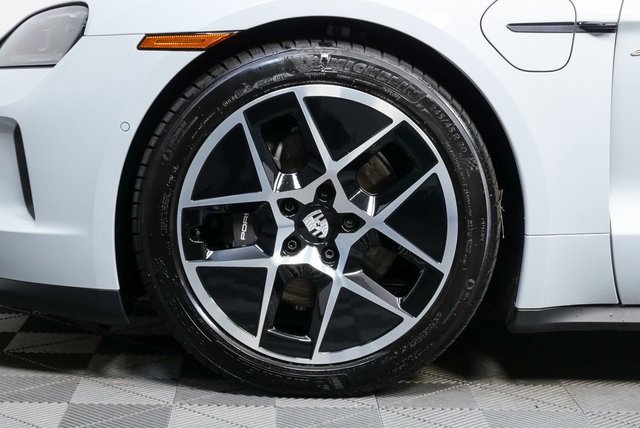 Certified 2025 Porsche Taycan image 38