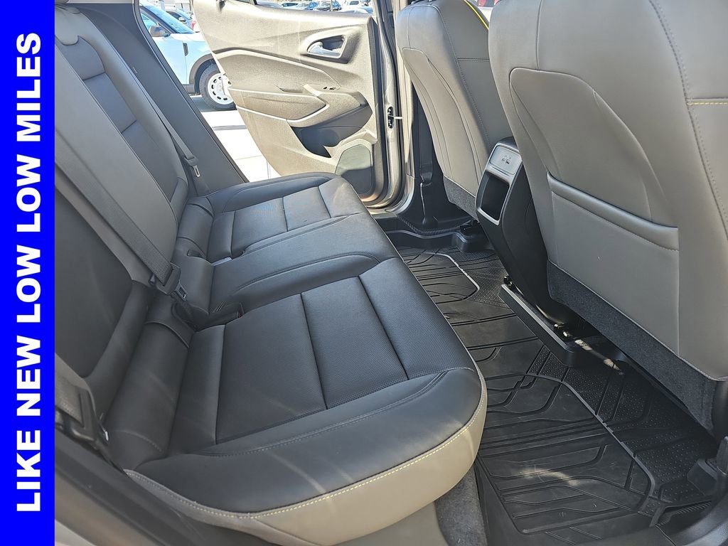 Used 2025 Chevrolet Trax ACTIV w/ Driver Confidence Package image 11