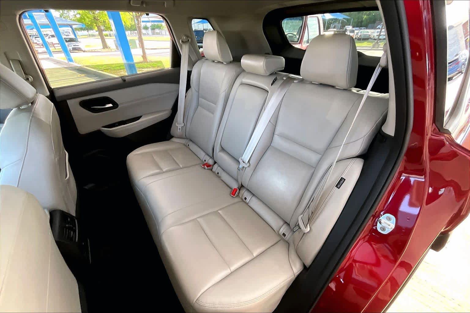 Used 2023 Nissan Rogue SL w/ SL Premium Package FWD image 21