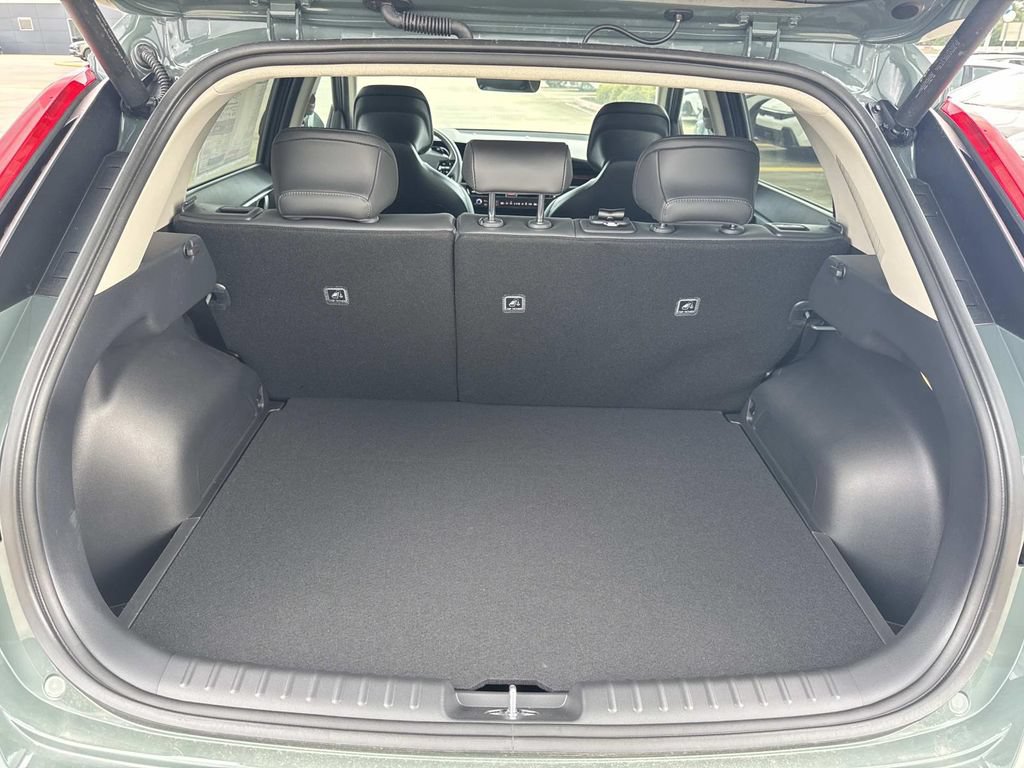 New 2026 Kia Niro Wind FWD image 10