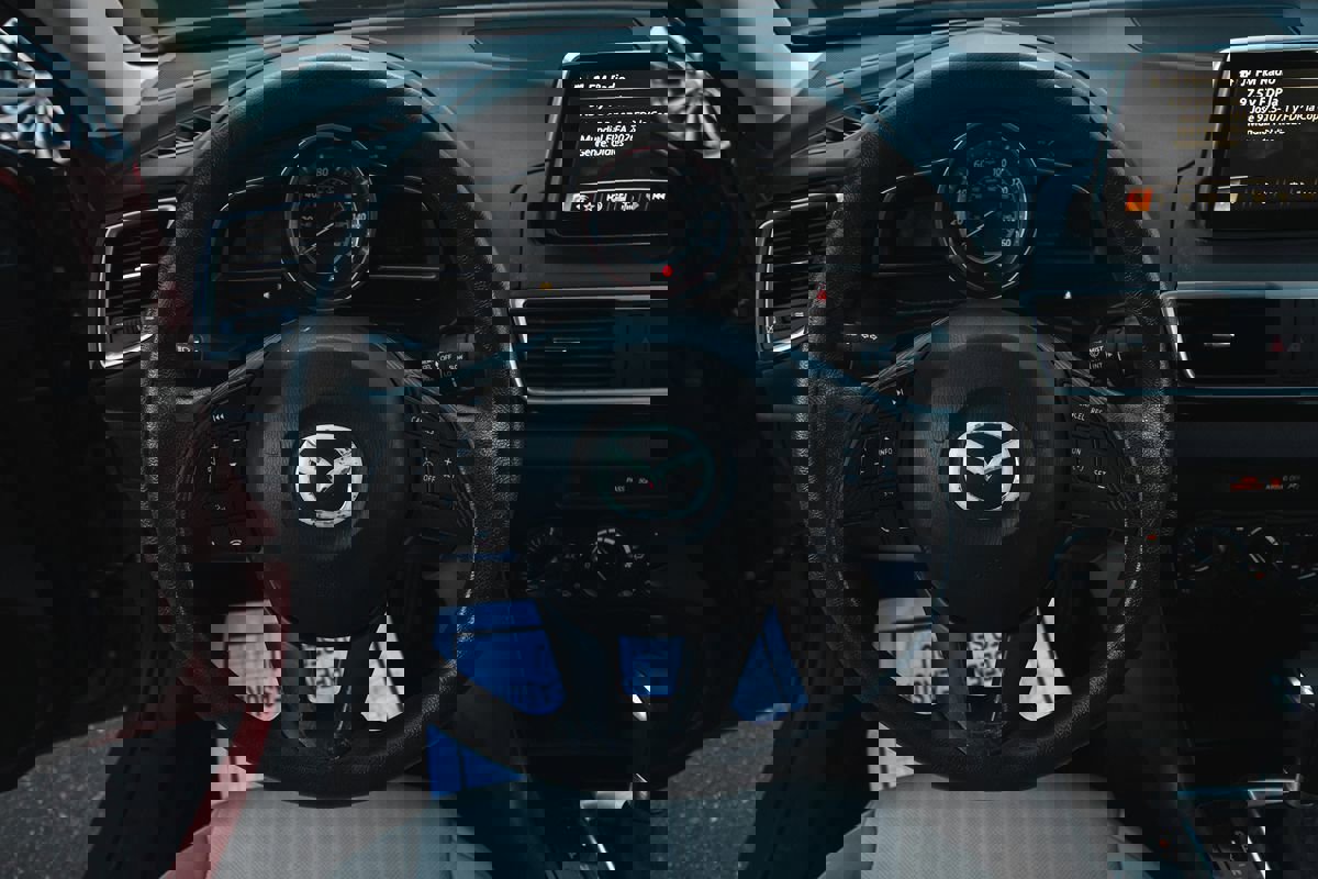 Used 2016 MAZDA MAZDA3 i Sport image 24