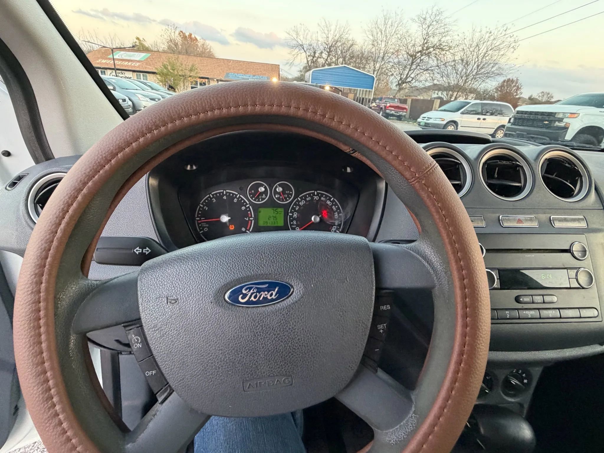 Used 2013 Ford Transit Connect XLT image 10