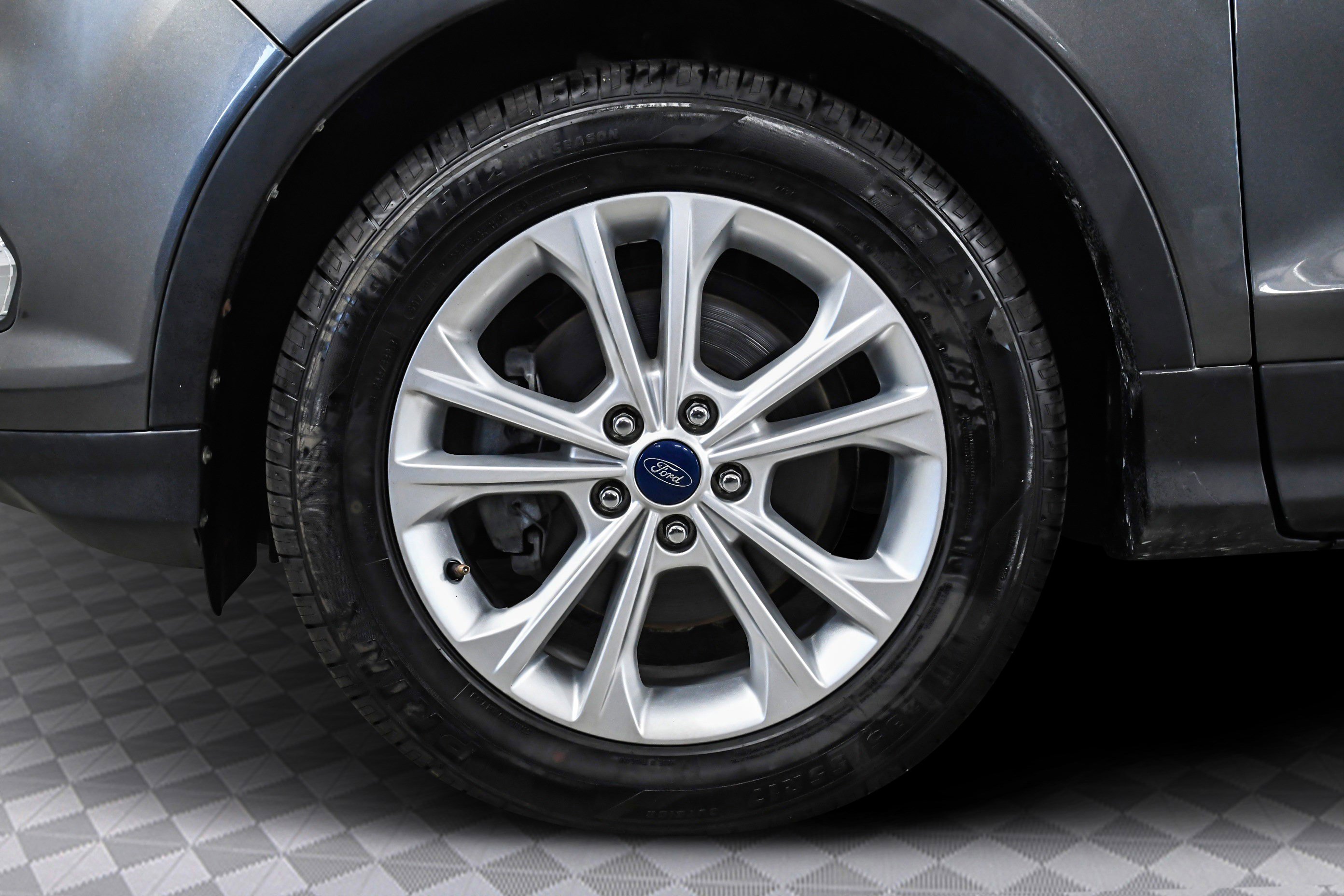 Used 2017 Ford Escape SE image 29