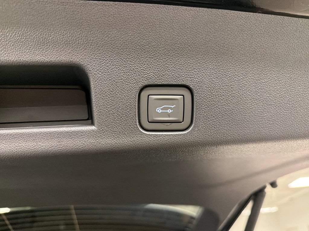 New 2027 GMC Acadia Elevation w/ Black Edition FWD image 18