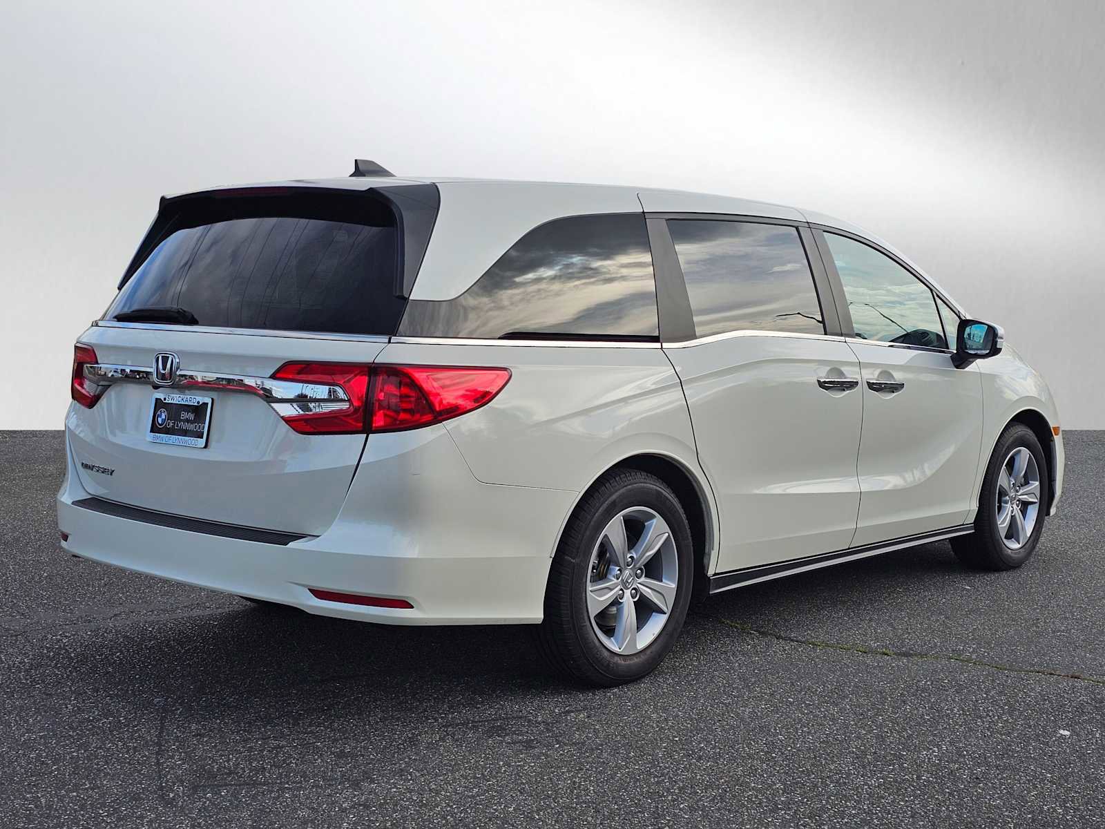 Used 2018 Honda Odyssey EX image 3