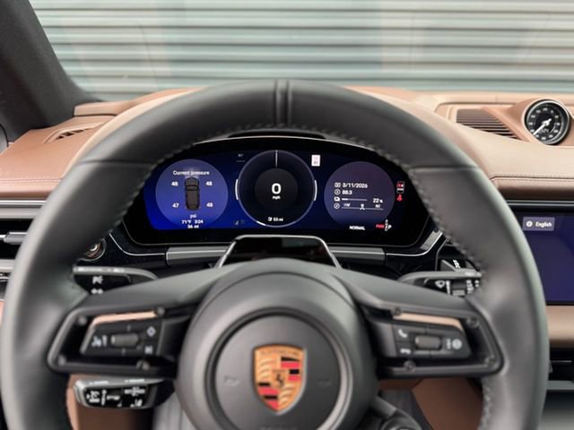 New 2026 Porsche Macan 4 Electric image 21