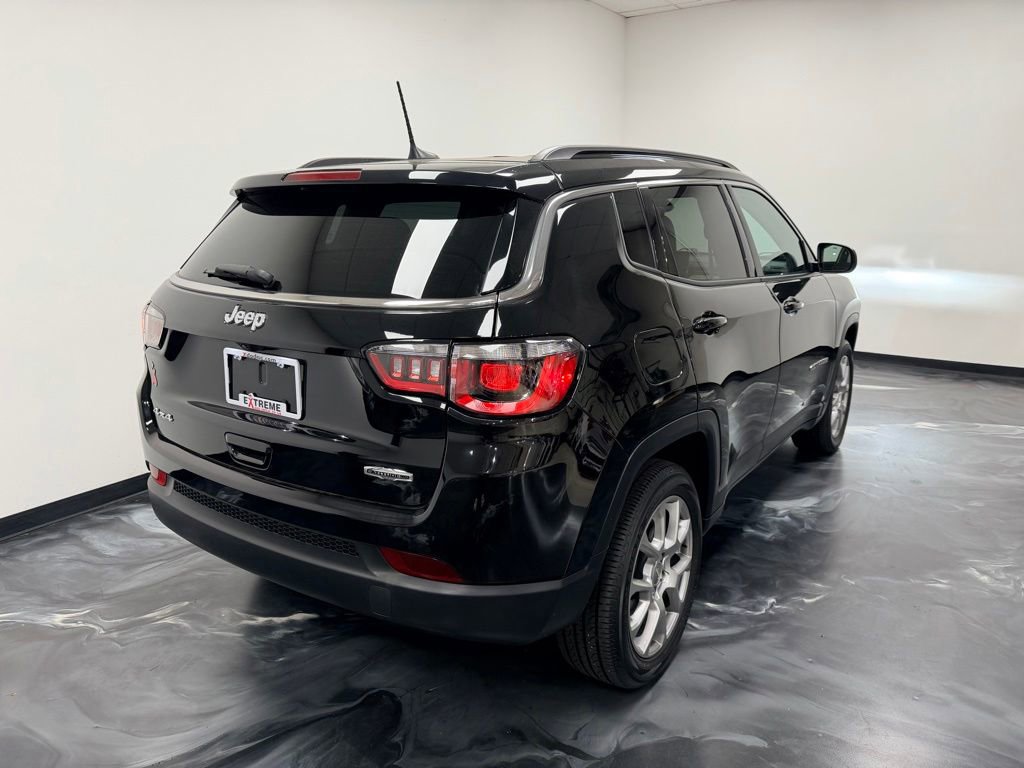 Used 2022 Jeep Compass Latitude AWD/4WD image 5