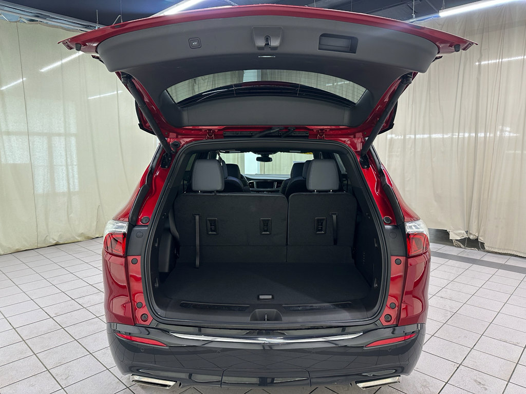 Certified 2023 Buick Enclave Essence w/ Sport Touring Edition image 8