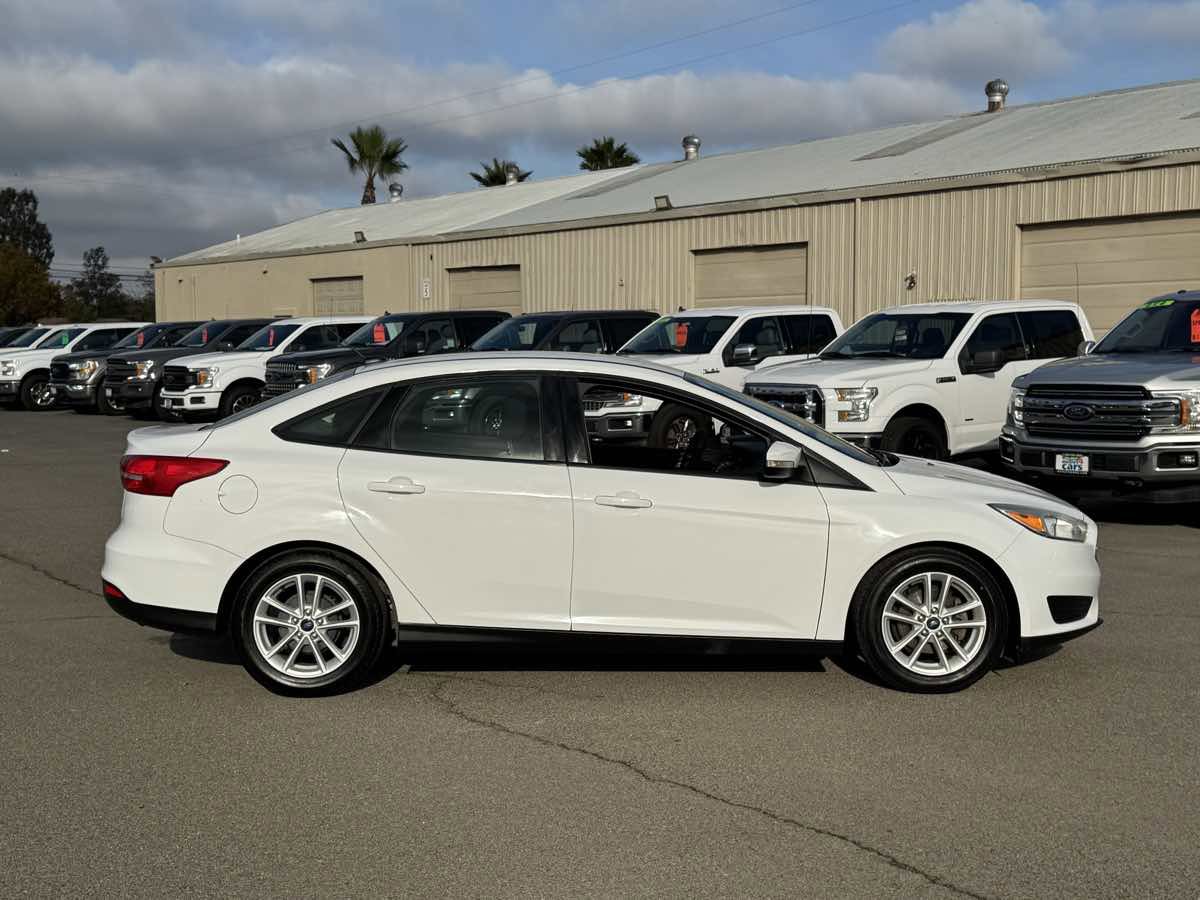 Used 2017 Ford Focus SE image 11
